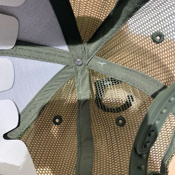 Mens snap back Green Caterpillar Trucker hat adjustable - Picture 8 of 9